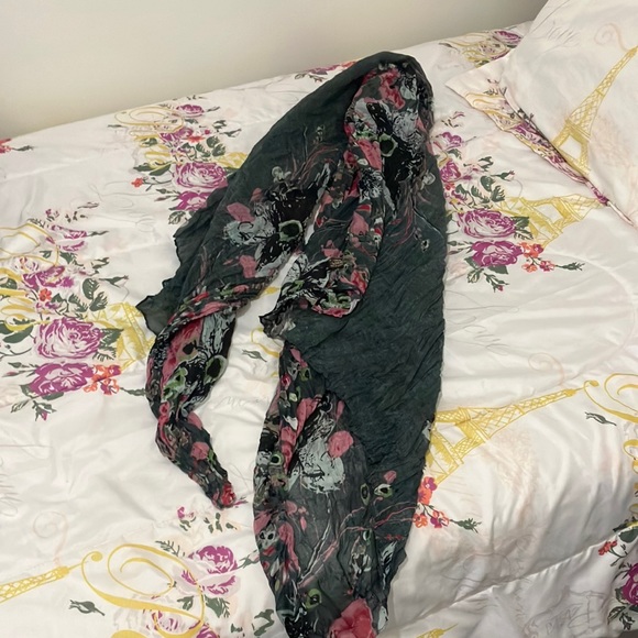 Pink grey scarf - Picture 3 of 4